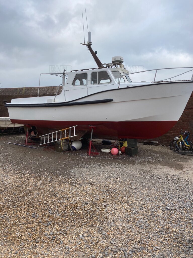 Newhaven Seawarrior 27